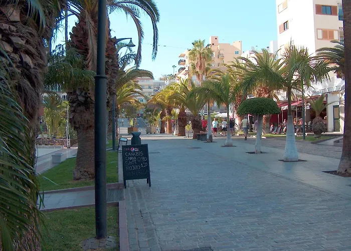 Apartmán & Cristianos By Helloapartments *